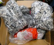 Nine items of women’s as new Oui clothing to include trousers and dresses.