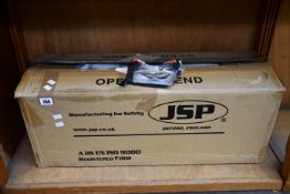 One hundred pairs of as new JSP Junior Safety Goggles (AGT020-141-300).