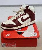 A pair of woman's as new Nike dunk low (UK 7).