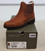 A pair of as new Timberland Graceyn Chelsea boots (UK 5).