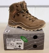 A pair of women's as new Lowa Renegade GTX mid sand/apricot outdoor boots (UK 5.5).