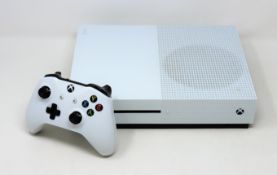 A pre-owned Xbox One S and controller in white (no box or cables) (Controller missing