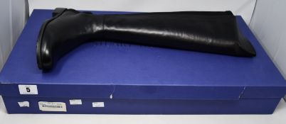 A pair of as new Stuart Weitzman black Nappa boots (EU 35).