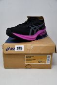 A pair of women's as new Asics Novablast trainers (UK 7.5).