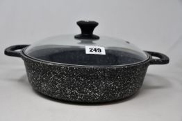 An as new Folio Steelite international oval cookware casserole pot with lid (12.75