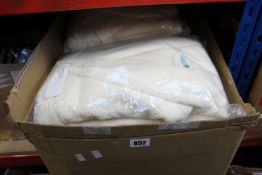 Eight as new The White House dressing gowns/robes (Assorted sizes).