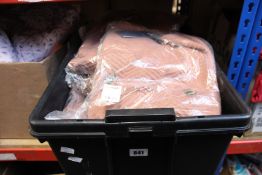 Eighteen as new Kronstadt Carlo tops (Assorted sizes - RRP £60 each).