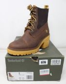 A pair of women's as new Timberland Silver Blossom boots (UK 7).