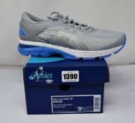 A pair of women's as new Asics Gel-Kayano 25 trainers (UK 7.5).