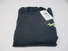 Two as new Le Coq Sportif crew sweatshirts (5XL).