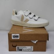 V-Lock leather extra-white trainers (UK 4).