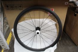 A pair of as new carbon fibre mid section (40mm) 700c bicycle wheels, unbranded 6 bolt, straight