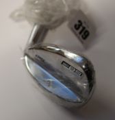 A Mizuno T20 wedge golf clubs (Right-handed).