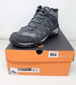 A pair of men's as new Merrell Accentor Sport Mid GTX boots (UK 10.5).