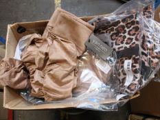 Nineteen items of women's assorted as new Yan Neo London clothing.