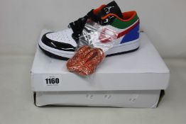 A pair of women's as new Nike Air Jordan 1 Low (UK 3.5).