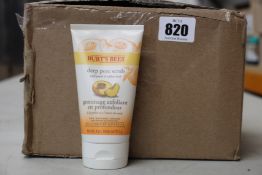 Eighteen Burt's Bees Deep Pore Scrub with peach & willow bark (113.3g).