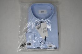 An as new Alexandre Mattiussi Ami Oxford blue shirt (T43 - RRP £160).