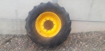 10 Stud 17.5 L R24 Wheel