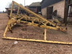 Flat Eight Bale Grab