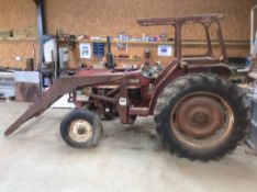 International 454 Tractor with Loader