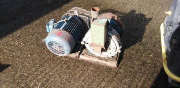 Hammer Mill & Screens