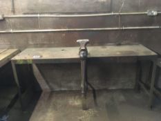 Metal work bench and vice