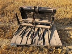 Manure grab with Kubota brackets