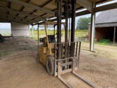 1979 Hyster H50H gas powered industrial forklift. Hours: 7084. Serial No: D3A 9500Z. (NB: Sold in Si