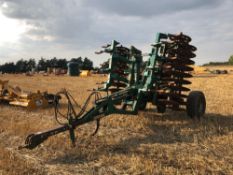 1996 Cousins Packa-Rolla 3m hydraulic folding with leading tines. Serial No: LP24CF0400