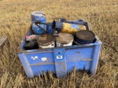 Quantity grease buckets