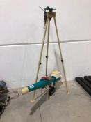 Schotz bird scarer and stand