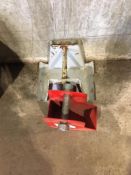 2 No. Trailer Stands