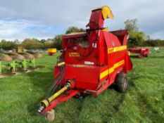1999 Teagle Tomahawk 8080 trailed straw chopper. Serial No: 2054
