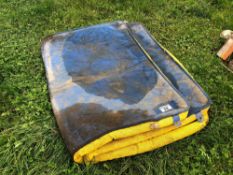 2No. spillage blankets