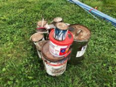 Quantity paints and thinners