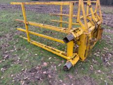 Small Bale Grab. Stored near Goring Heath, Reading. No VAT on this lot.