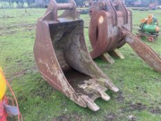Digger Bucket on 80mm Pins. Stored near Goring Heath, Reading. No VAT on this lot.