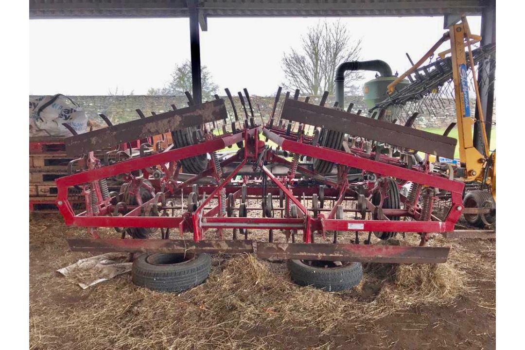Spring tine harrow (5/6m). Stored Leicestershire. - Image 2 of 4