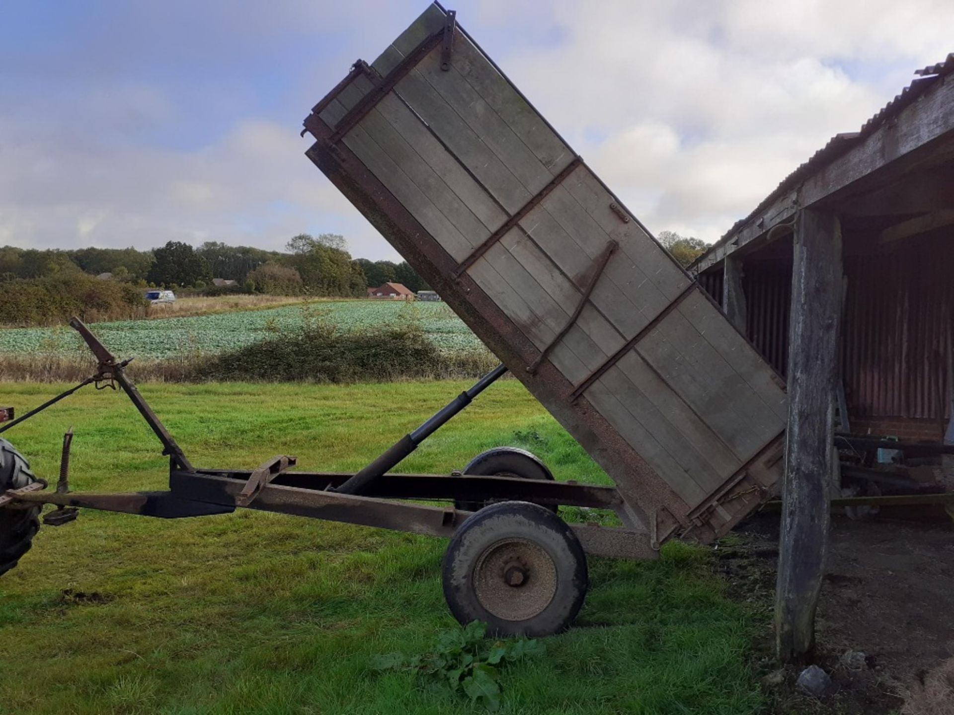 Massey Ferguson hydraulic tipping trailer, wooden floor and sides. Stored near Bungay, Suffolk. - Image 3 of 7