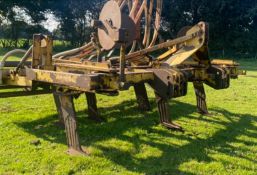 Cooper swivel leg flat lift, not done much work. Stored near Goring Heath, Reading.