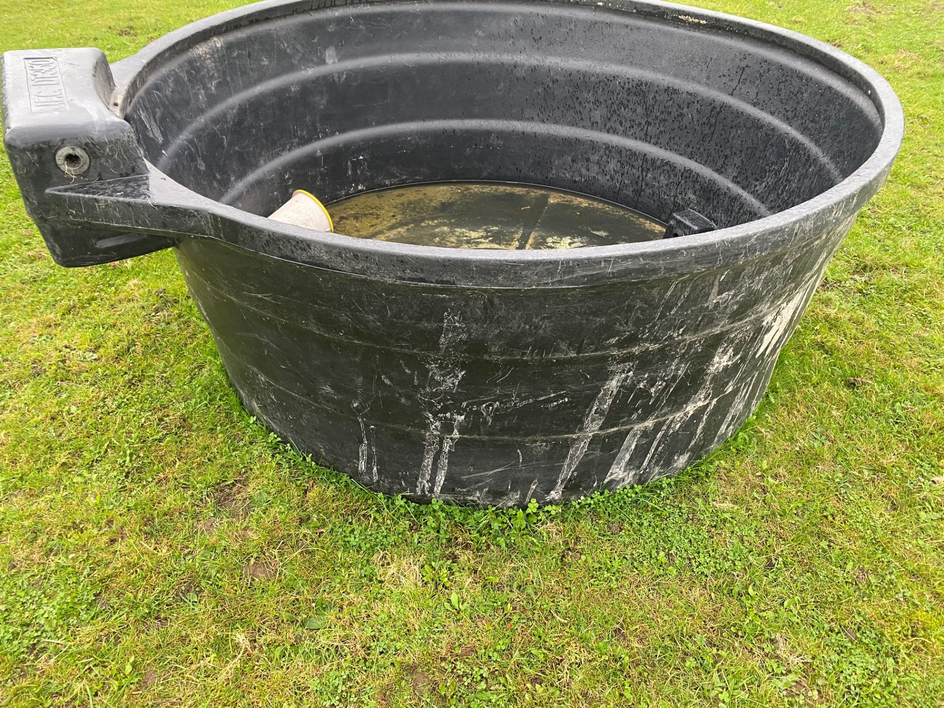 JFC water trough. Stored near Goring Heath, Reading. No VAT on this lot.