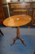 Georgian mahogany Oval Side Table on Tripod Base