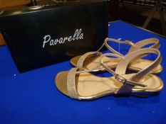 *Pavarella Size: 5 Beige Shoes