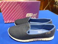 *Active Beira Rio Size: 8 Navy Shoes