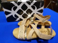 *Identity Size: 41 White Gold Shoes