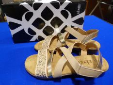 *Identity Size: 40 White Gold Shoes