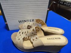 *Winters Size: 8 Shoes