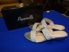 *Pavarella Size: 6 Silver Shoes