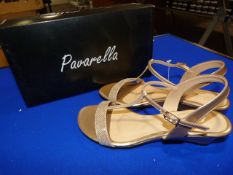 *Pavarella Size: 3 Beige Shoes